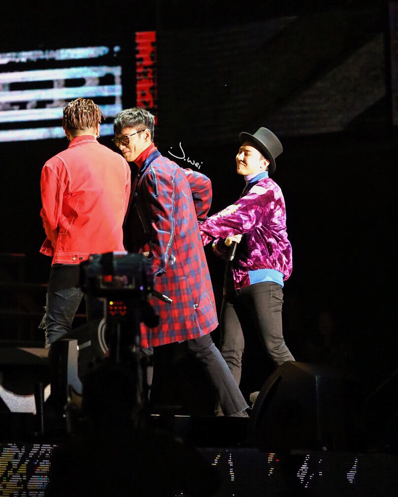 BigBang-MadeV.I.PTour-Nanchang-25mar2016-jingweiego-01(1)