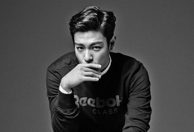 BIGBANG’s T.O.P Apologizes After Dropping Cigarette Butt Out of Car Window in Front of Fans