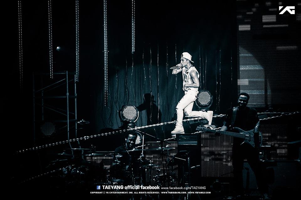 Taeyang FB Update Jakarta 2015-02-14 - 10.jpg