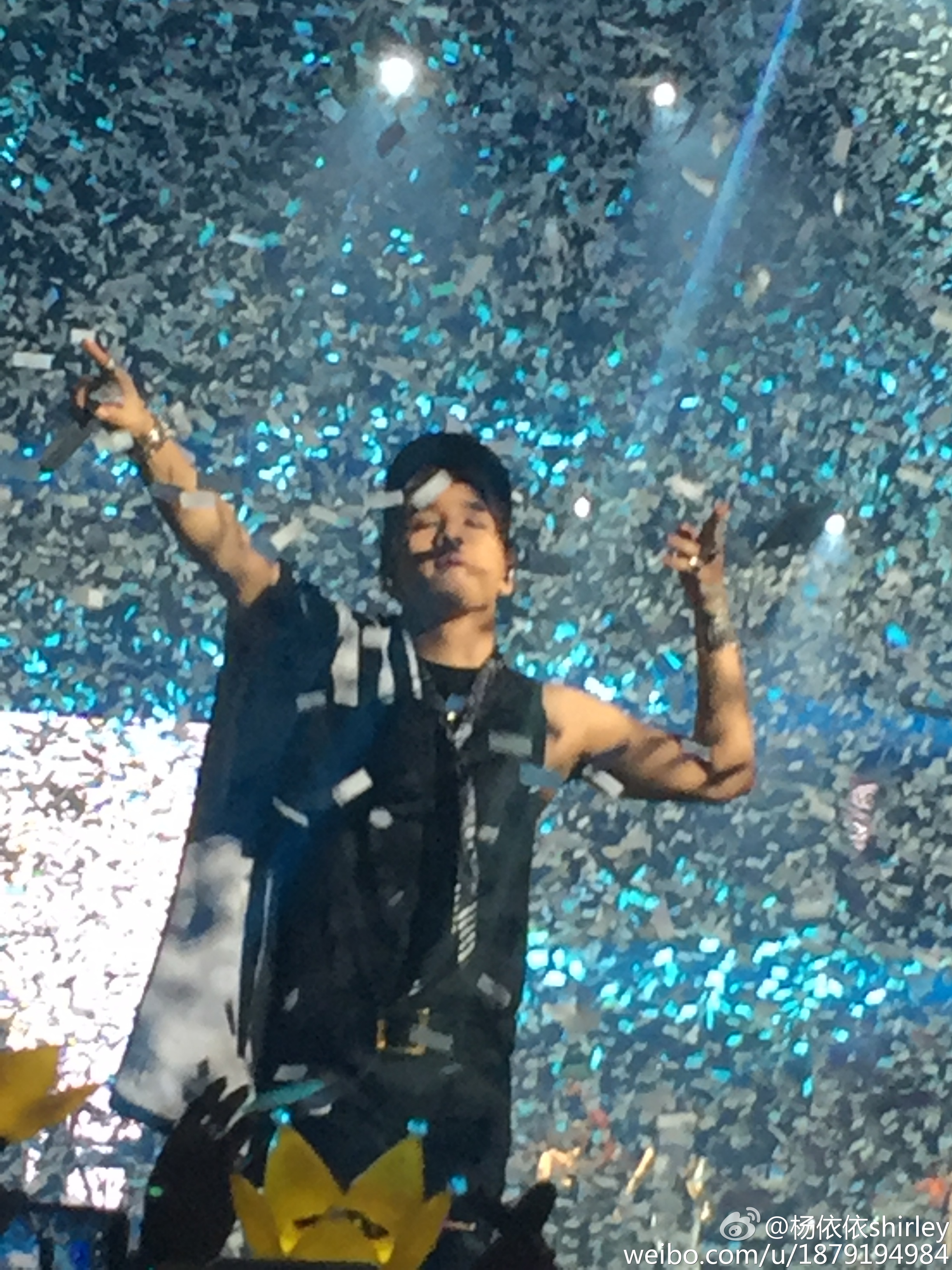 BIGBANG MADE Toronto 2015-10-13 by ???shirley (1).jpg