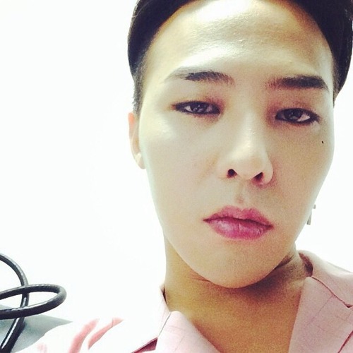 GDs instagram update 20140531: 대기대기대기 #guangzhou — TRANS:...